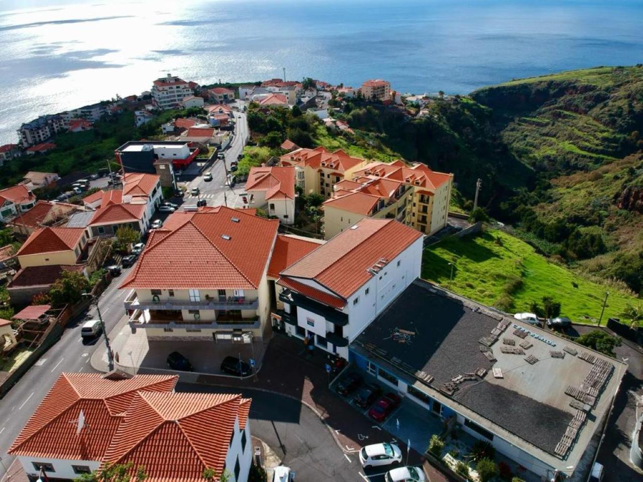 Апартаменты Mountain View Star Estreito Da Calheta Экстерьер фото